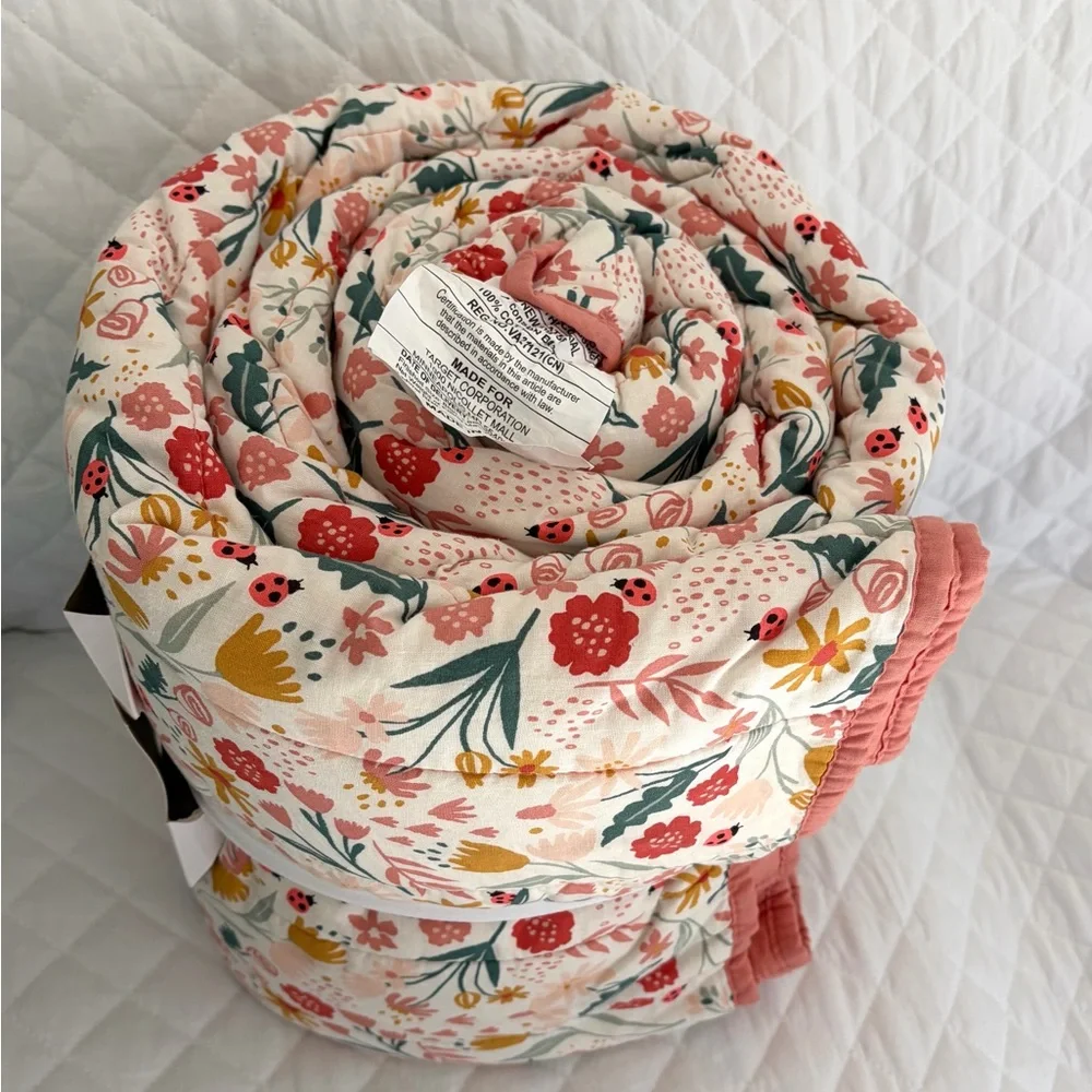 Pillowfort Multicolor Floral Quilt Bedset - Picture 5 of 9